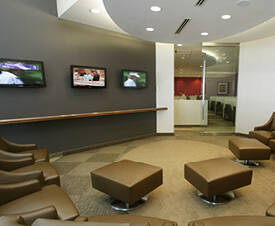 Plaza Premium Lounge Toronto Pearson  Airport,  Plaza Premium Lounge Toronto Pearson  Airport