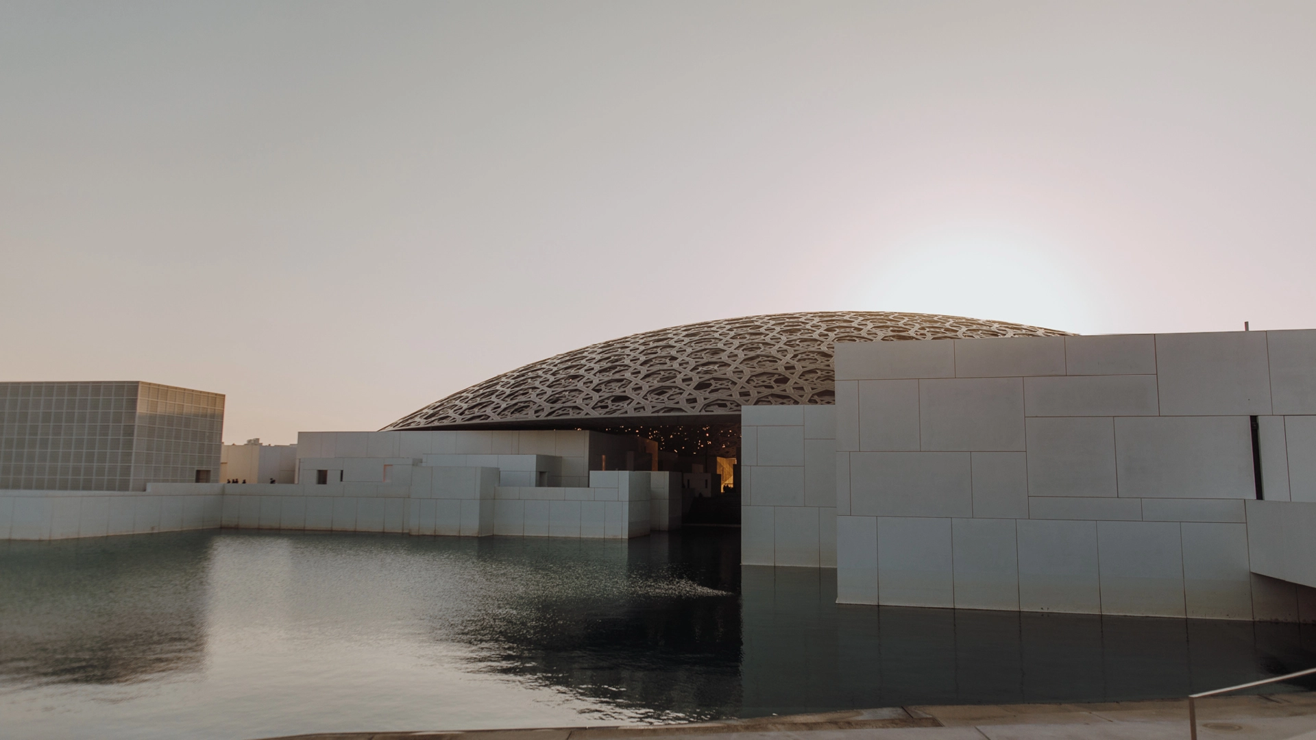 Guided Kayak Tour at Louvre Abu Dhabi, , large