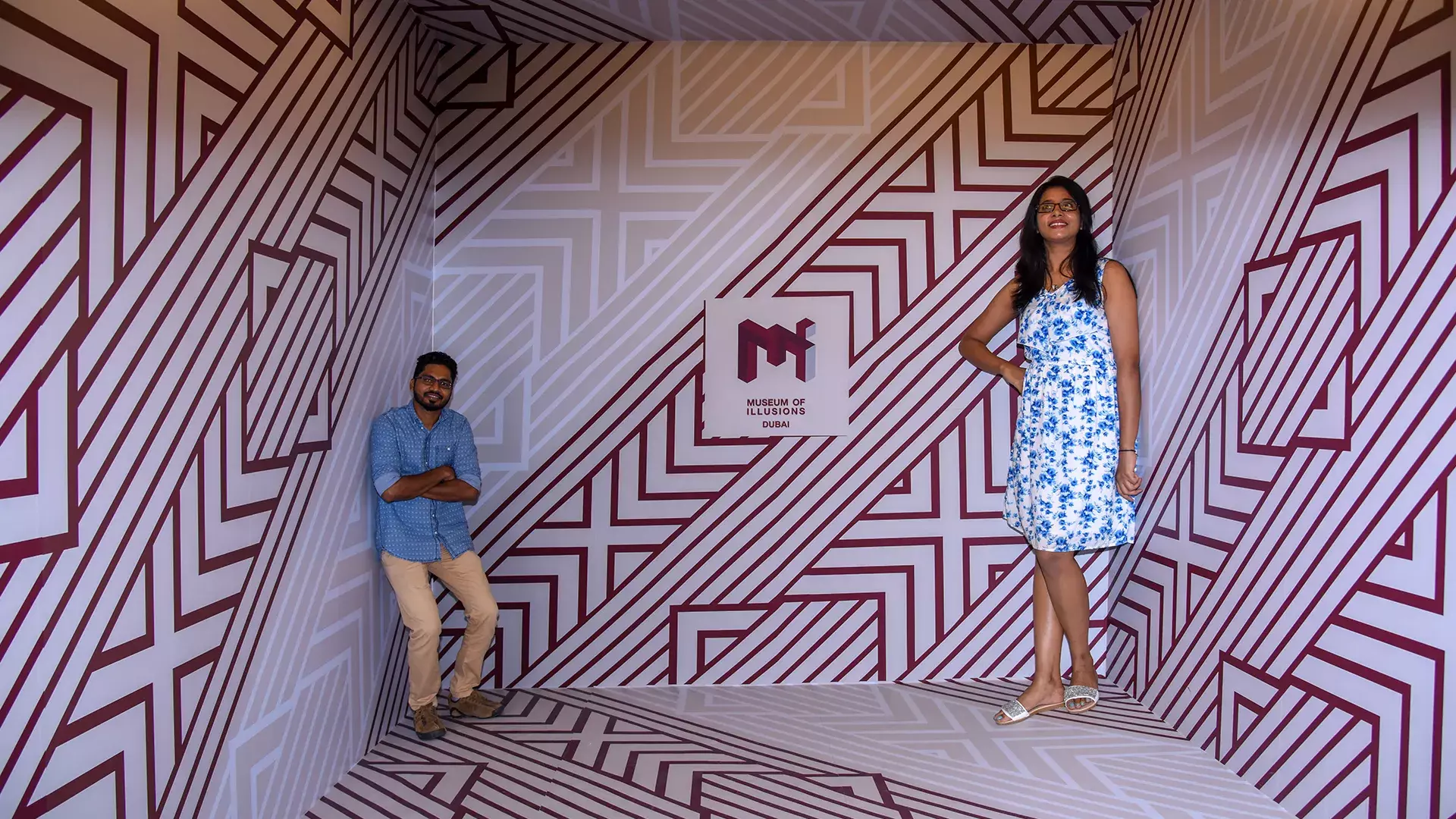 Museum of illusions, , large