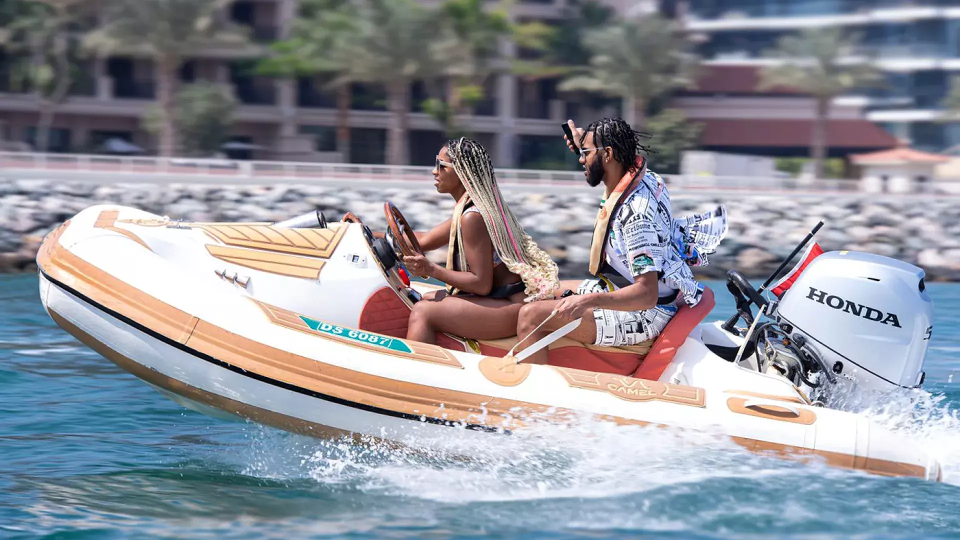 60-minute Sea Camel Tour