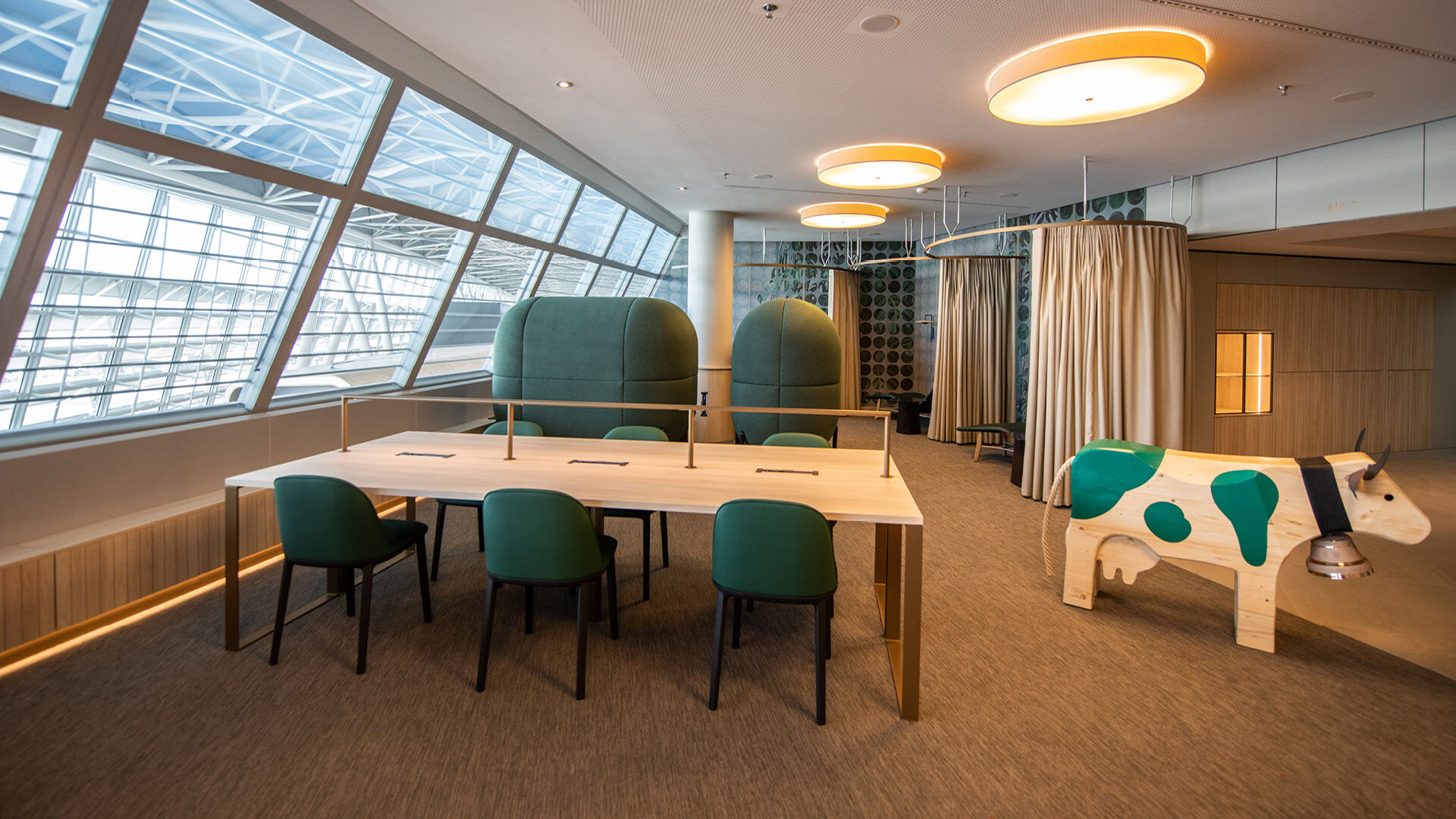 Zurich terminal 1 lounge three hours, , hi-res