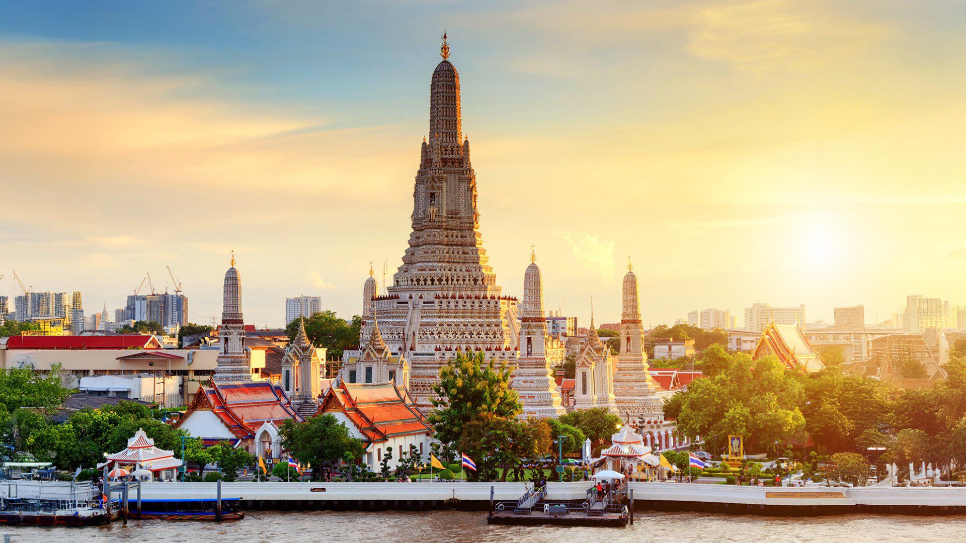 Wat Arun Temple in Bangkok