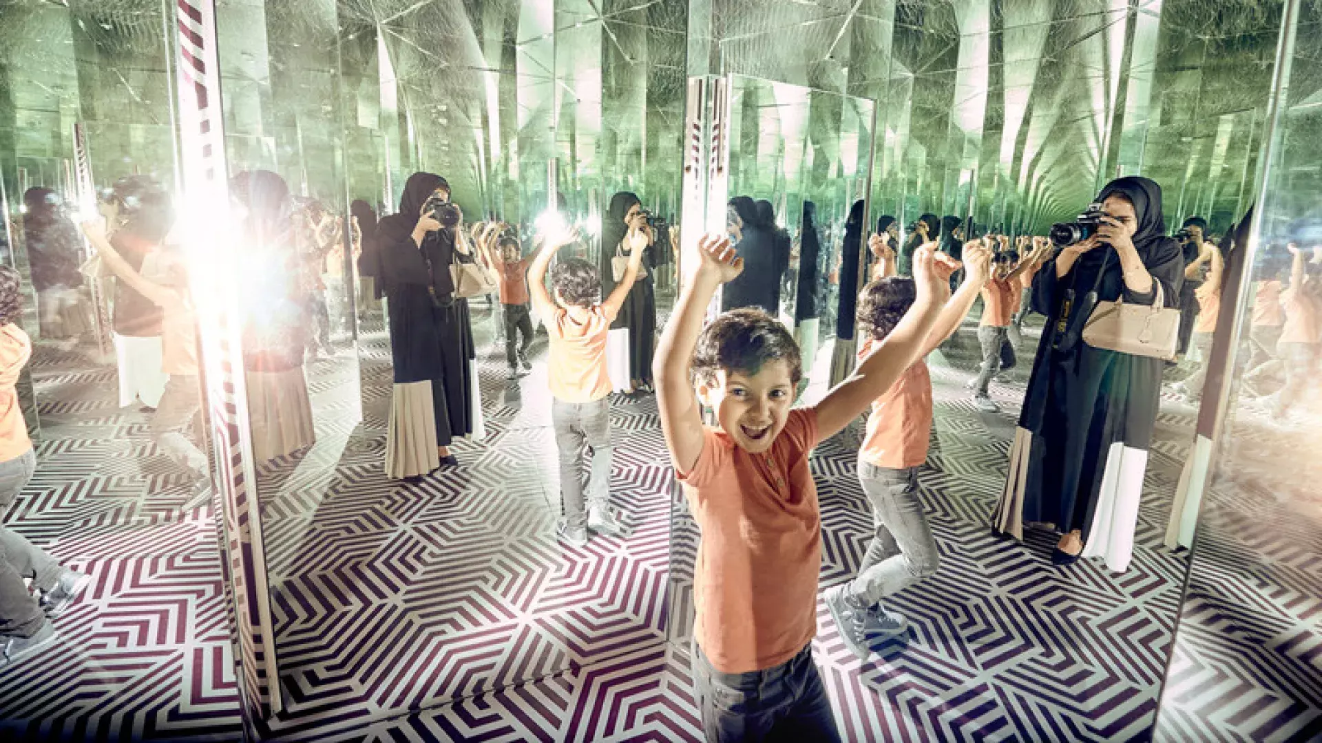 Museum of illusions, , large