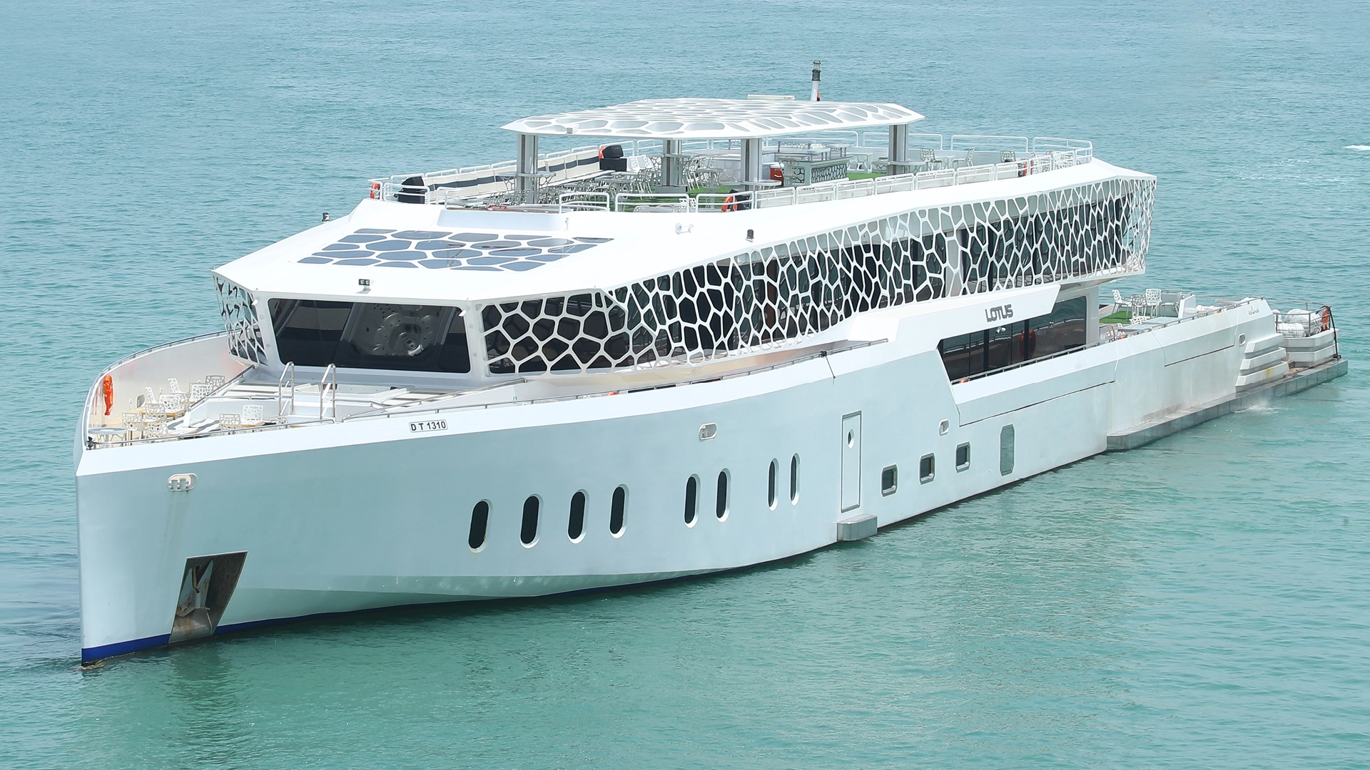 Lotus Megayacht- shared dinner cruise, , large
