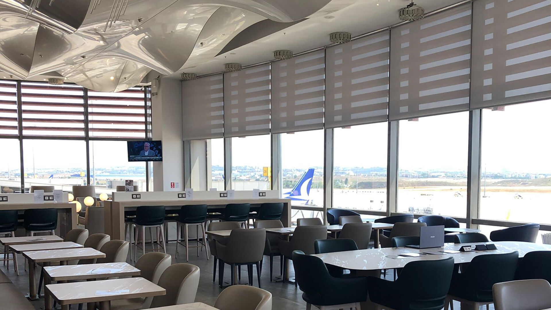 Sabiha G&ouml;k&ccedil;en International Airport four hours lounge access, , hi-res