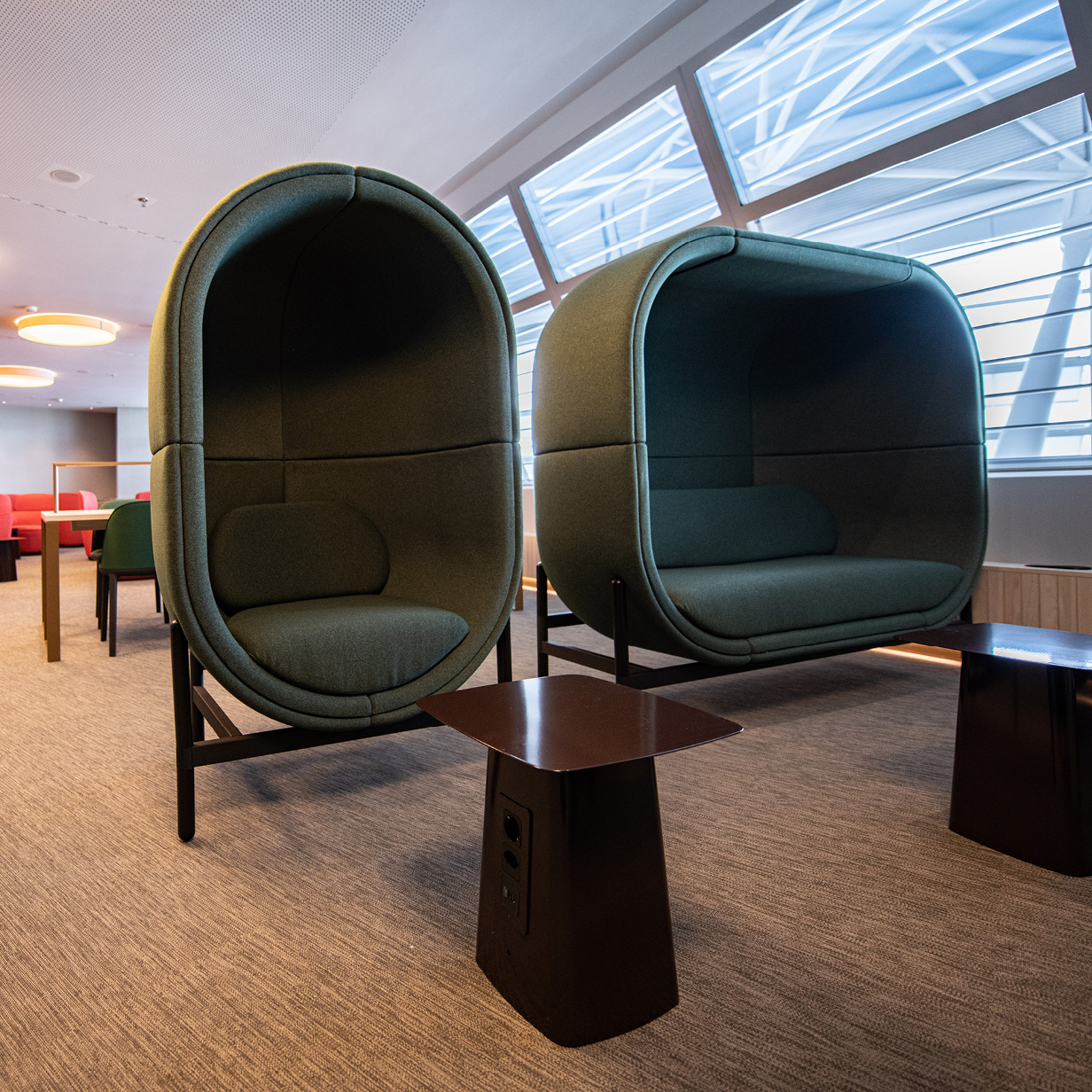 Zurich Airport Lounge, , large
